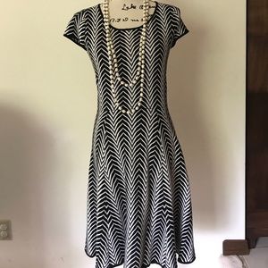 London Times Black White Lorenzo Knit Dress M 8-10